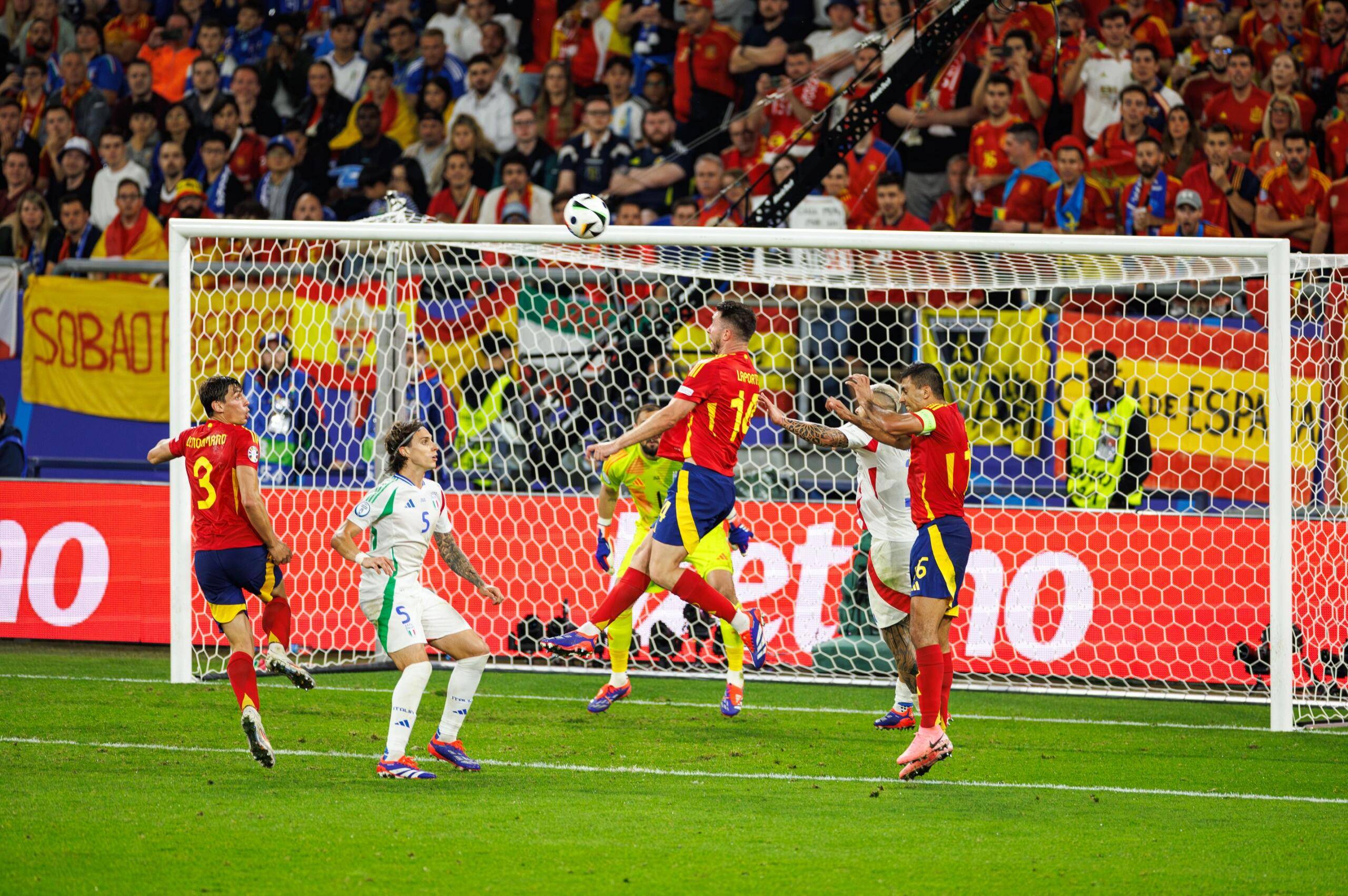 窗口期AC米兰备战德国杯,内部沟通细节曝光,信心回归,阵容厚度经受考验的简单介绍-一竞技登录